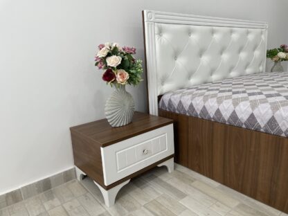 Dormitor Fantasia, alb/nuc,160×200 cm, Dulap 180 cm, Pat 160 x 200 cm, 2 noptiere, comoda - imagine 5