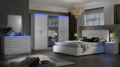 Dormitor New Gemma, alb, pat 160x200 cm, dulap cu 6 usi, 2 noptiere, comoda