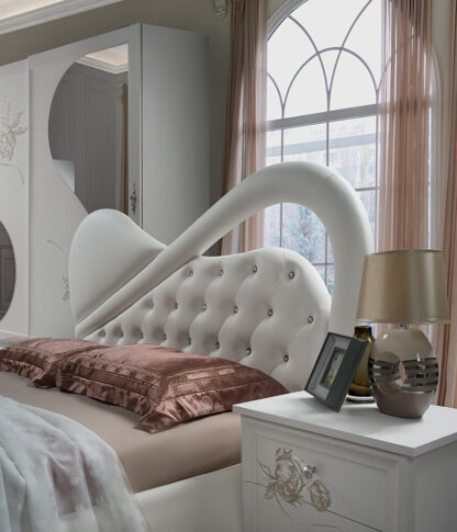 Dormitor Peonia, alb/bej, pat 160x200 cm, dulap cu 2 usi culisante, 2 noptiere, comoda - imagine 2