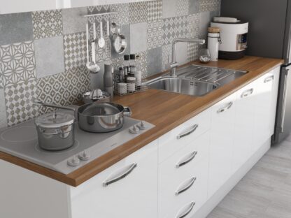 Bucatarie Alfa 260, Cu vitrina, Alb lucios, Blat termic nuc - imagine 6